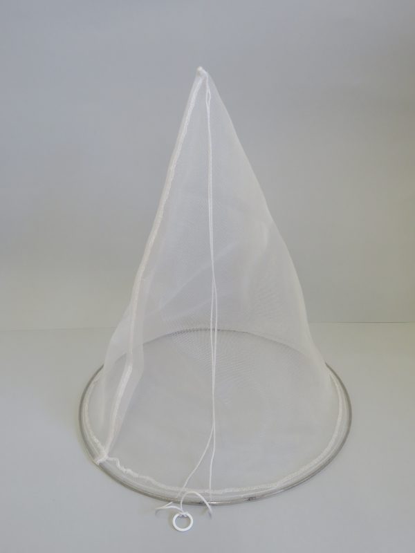 Großes Nylon-Spitzsieb grob - Ø 45 cm